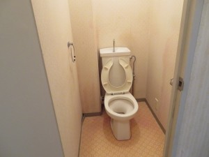 トイレリフォームのビフォー写真